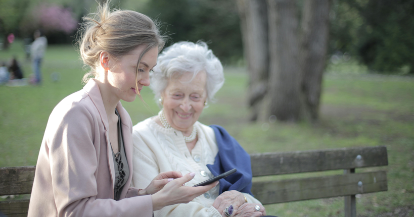 Hogeweyk: ¿Un modelo innovador de cuidado para personas con demencia o una versión moderna de El Show de Truman?