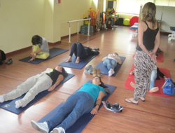 Participantes en el taller de relajación