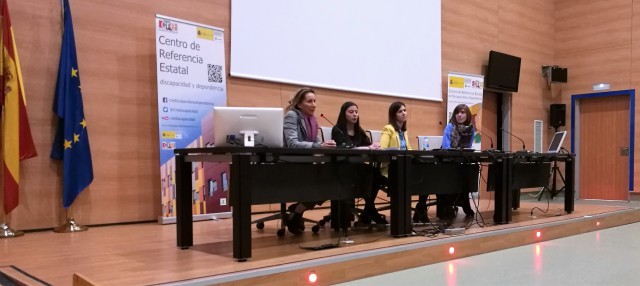 Durante la jornada de exposición del proyecto Durante la jornada de exposición del proyecto