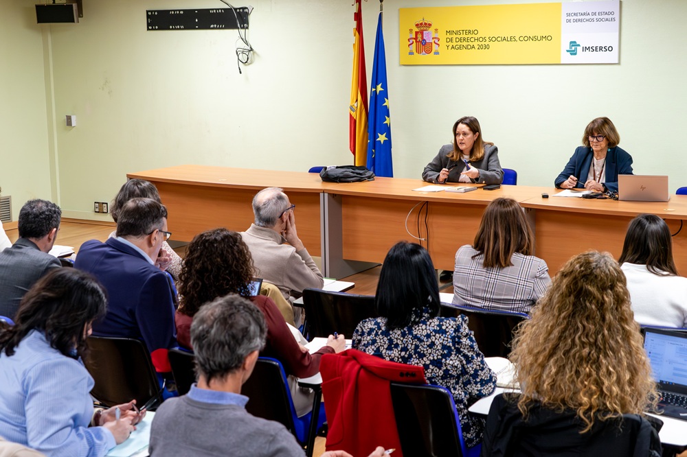 María Teresa Sancho Castiello, directora general del Imserso junto a Esther Pérez de Vargas Bonilla, subdirectora general de Planificación, Ordenación y Evaluación del Imserso.